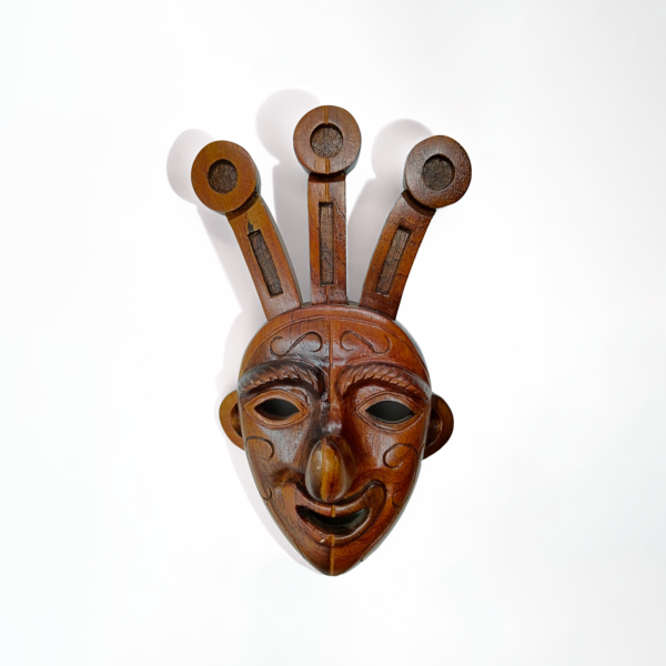 Masque de Kusillo en Bois Massif – Déco Murale Artisanale – Image 3